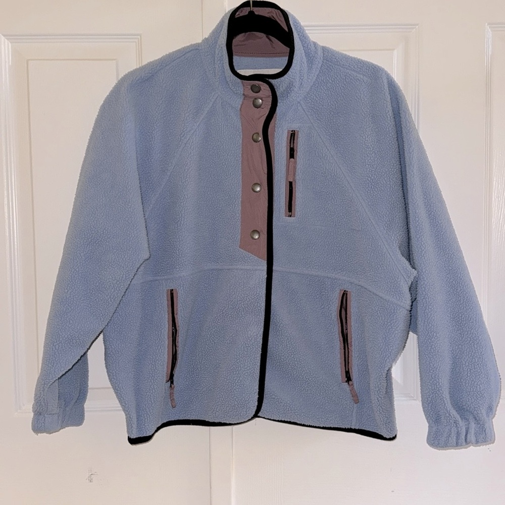 AEO American Eagle Light Blue and Purple Sherpa Jacket